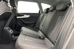 vihreä Audi A4 2020 kuva 10.