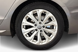 vihreä Audi A4 2020 kuva 11.