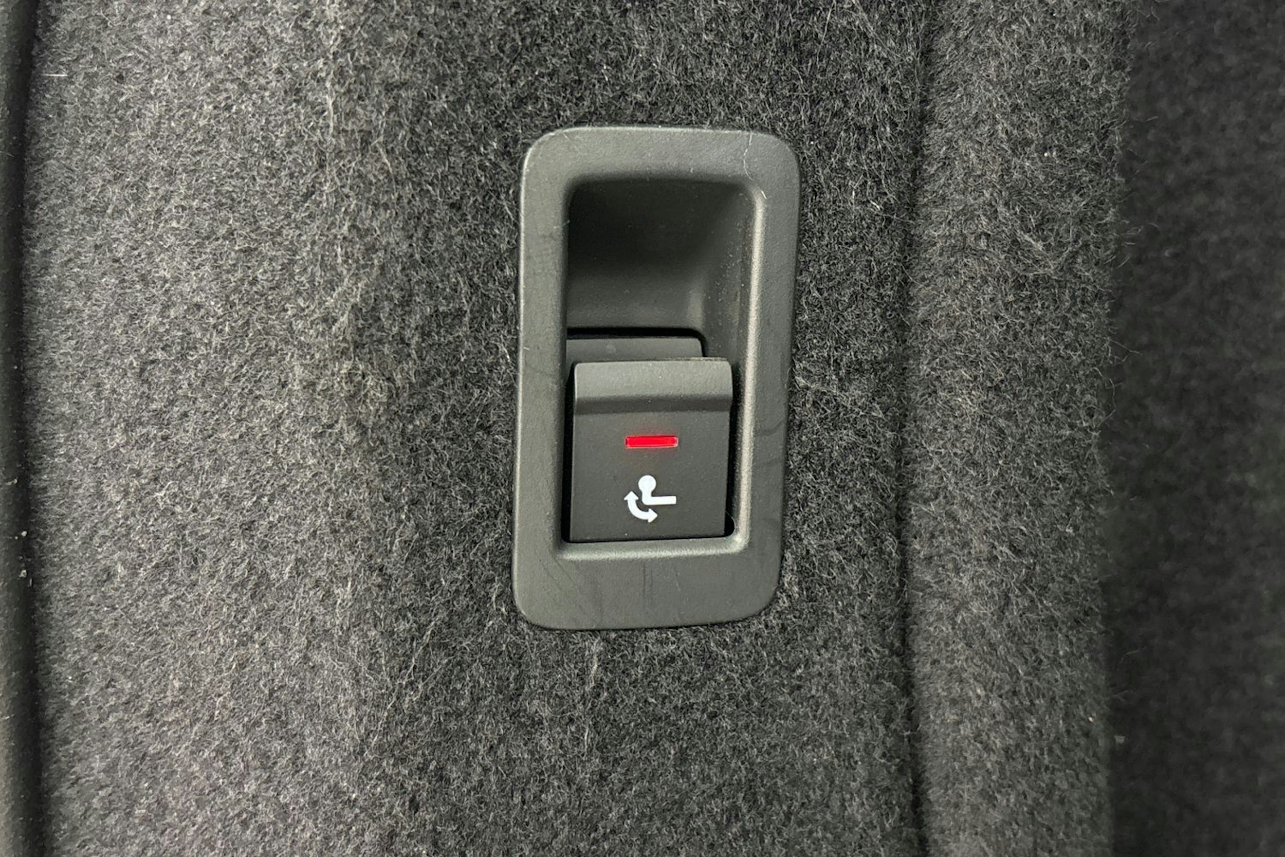vihreä Audi A4 2020 kuva 25.