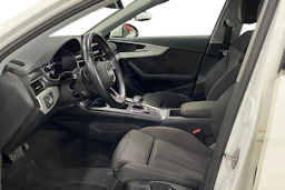Valkoinen Audi A4 2020 kuva 6.
