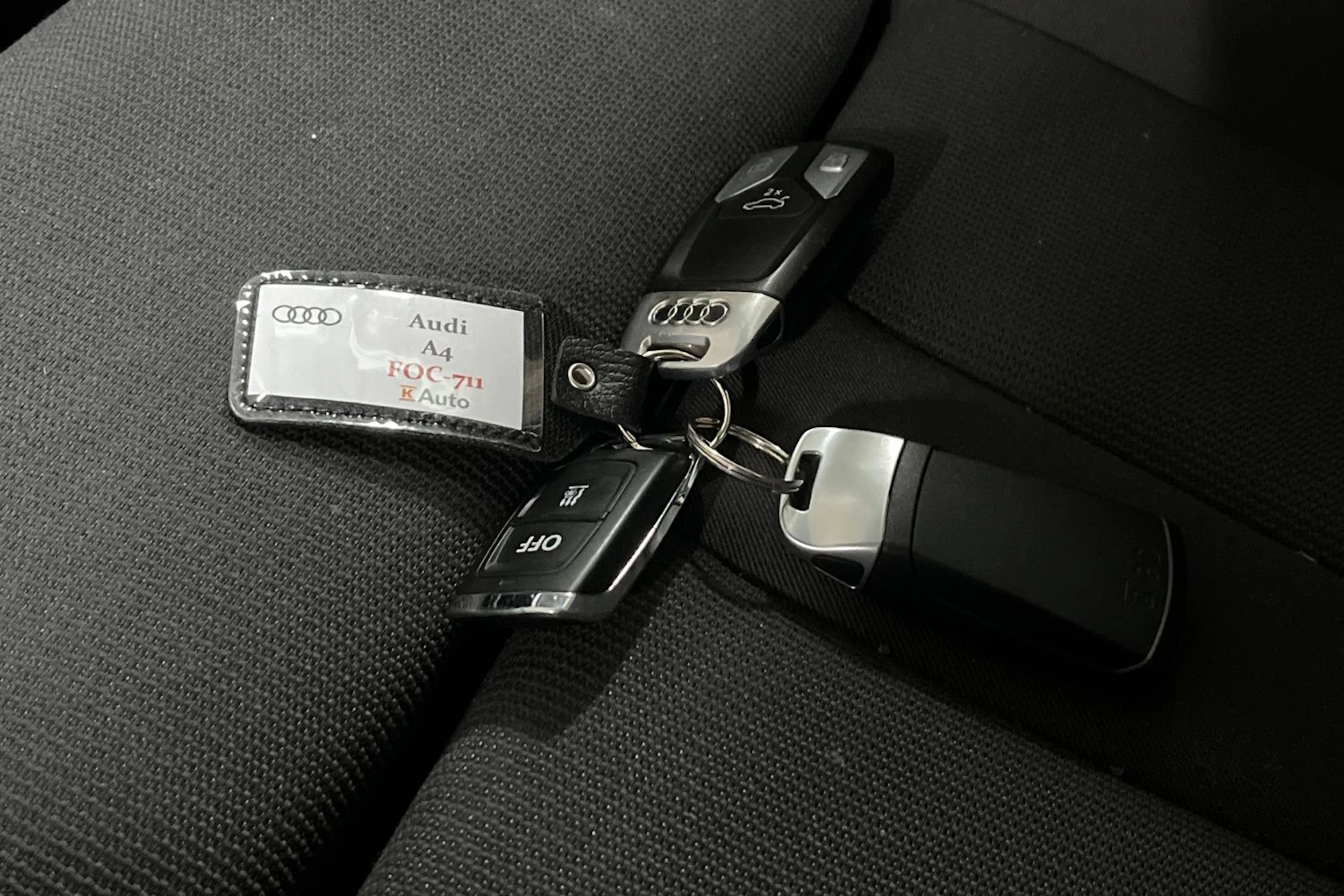 Valkoinen Audi A4 2020 kuva 21.