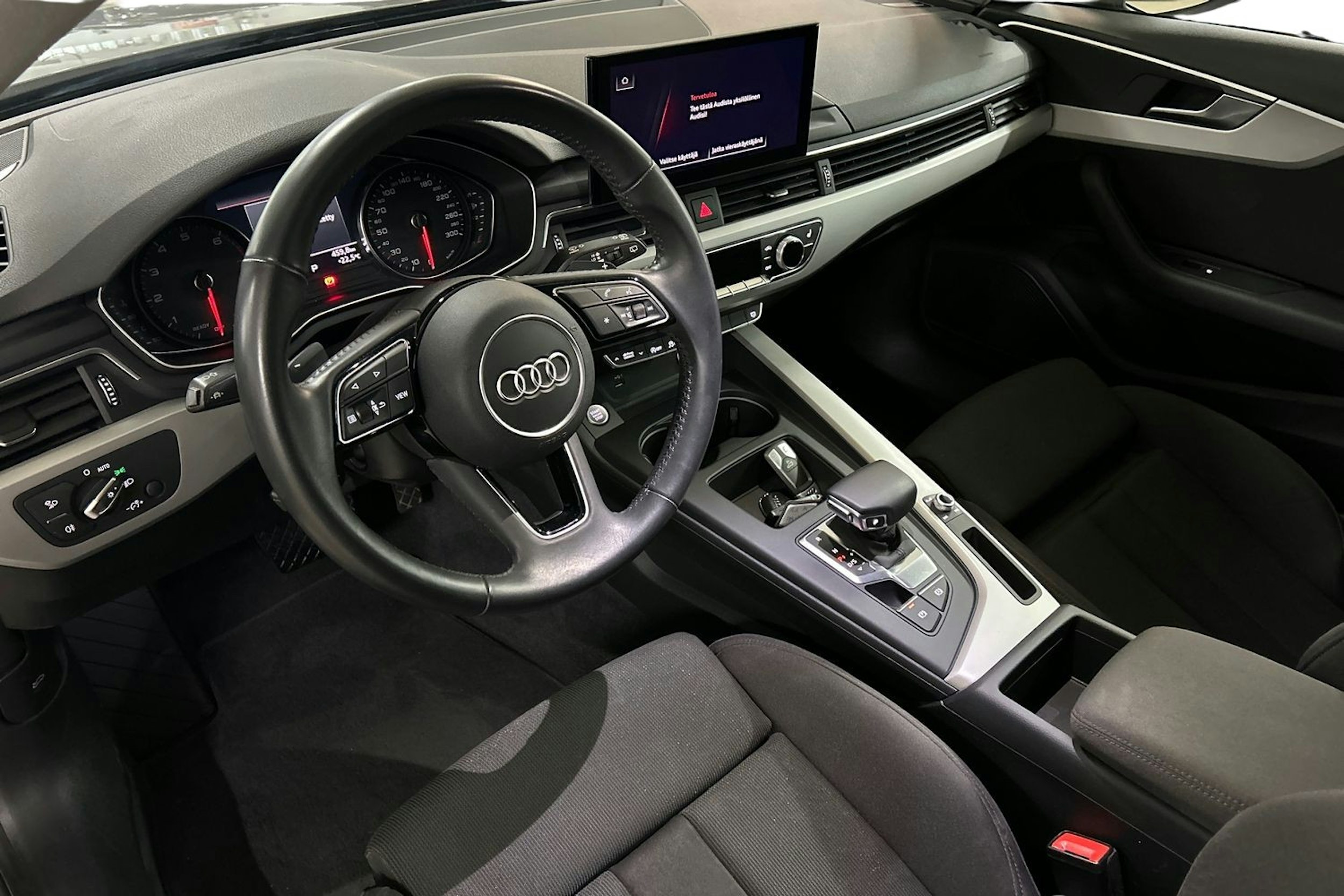 harmaa Audi A4 2020 kuva 7.