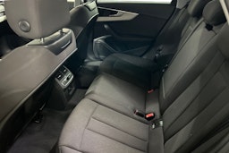 harmaa Audi A4 2020 kuva 10.
