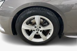 harmaa Audi A4 2020 kuva 11.