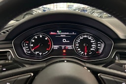harmaa Audi A4 2020 kuva 21.