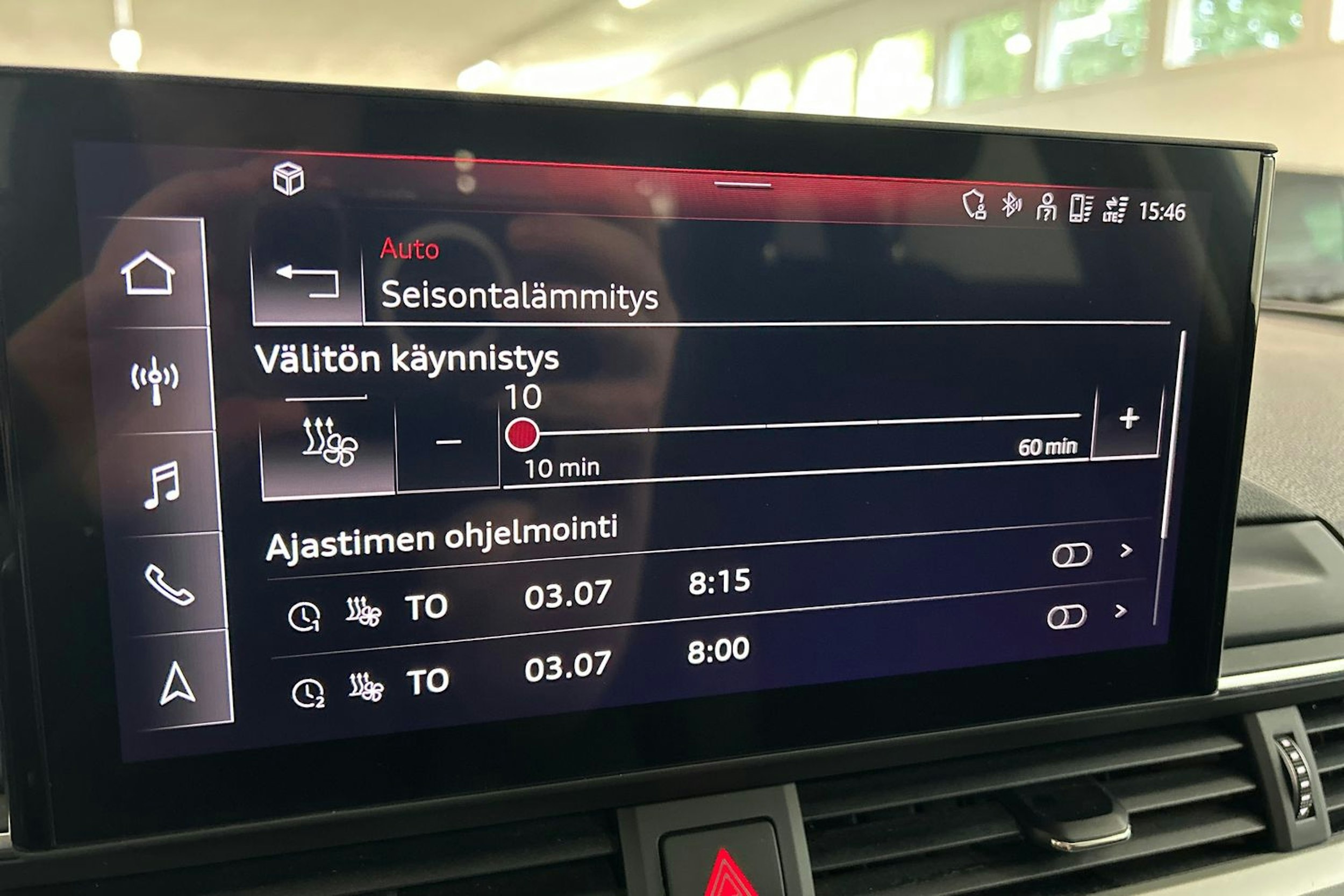 harmaa Audi A4 2020 kuva 27.