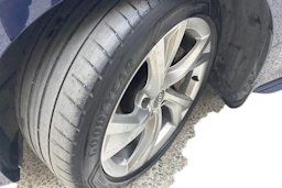 sininen Audi A4 2021 kuva 9.