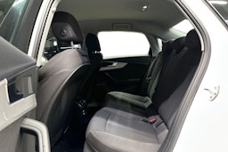 valkoinen Audi A4 2020 kuva 10.
