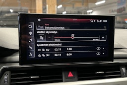 valkoinen Audi A4 2020 kuva 20.