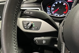 valkoinen Audi A4 2020 kuva 26.