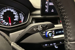 valkoinen Audi A4 2020 kuva 27.