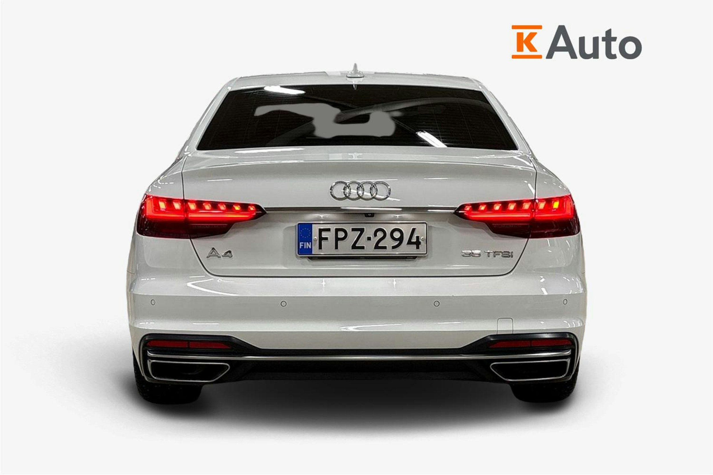 valkoinen Audi A4 2020 kuva 3.