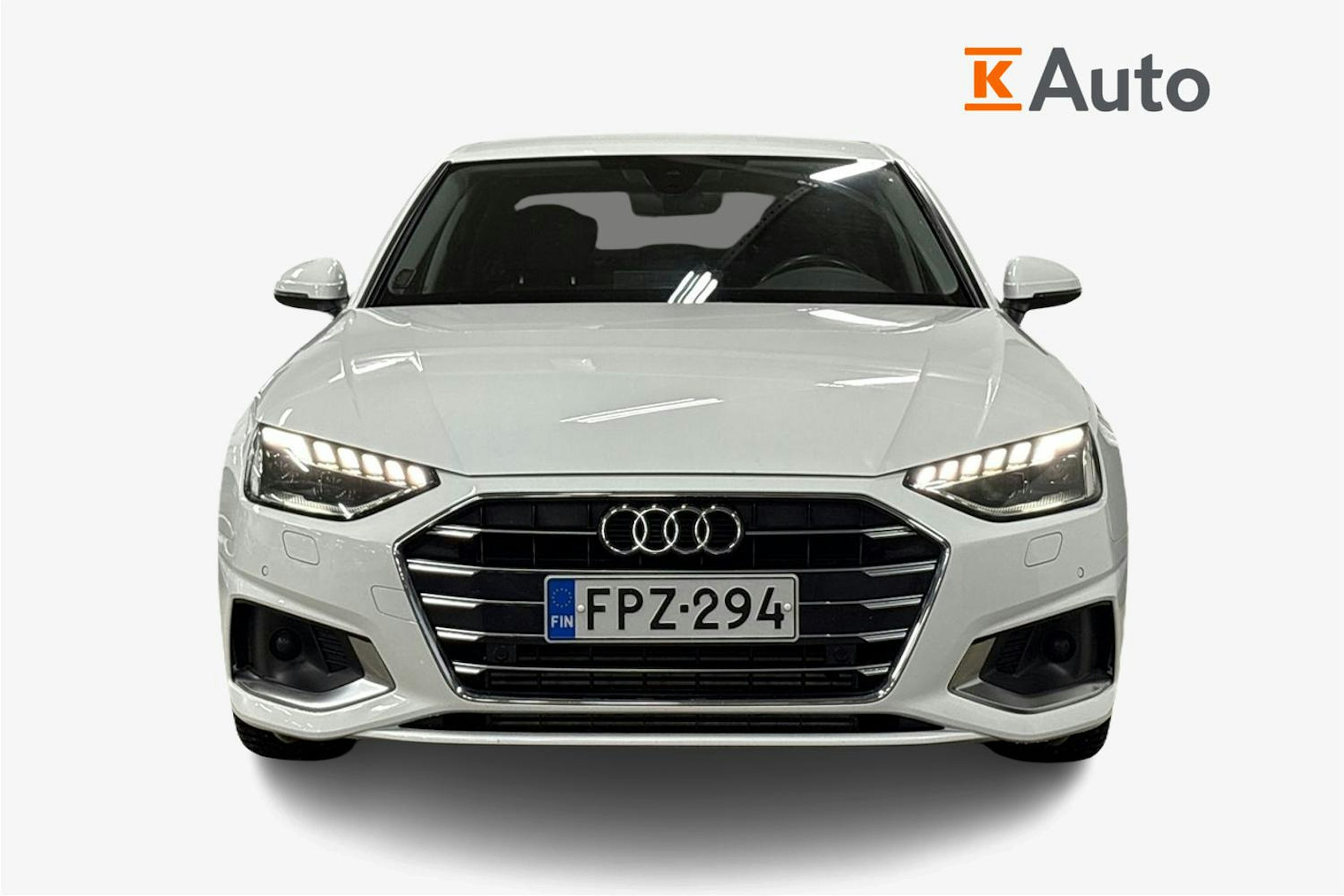 valkoinen Audi A4 2020 kuva 5.