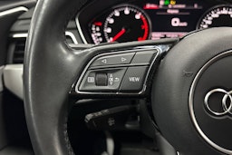 valkoinen Audi A4 2020 kuva 15.