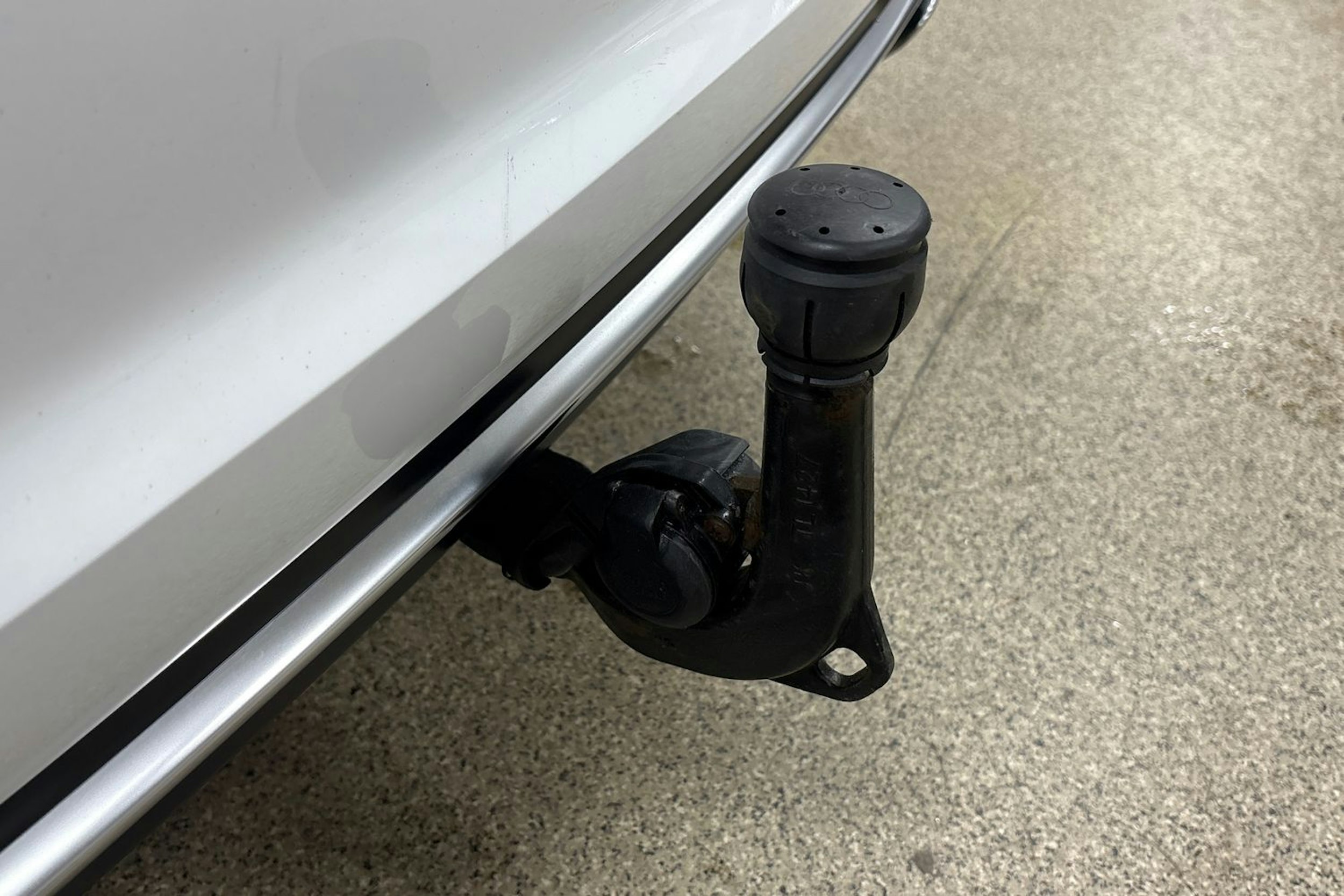 valkoinen Audi A4 2020 kuva 29.