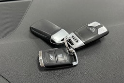 valkoinen Audi A4 2020 kuva 31.