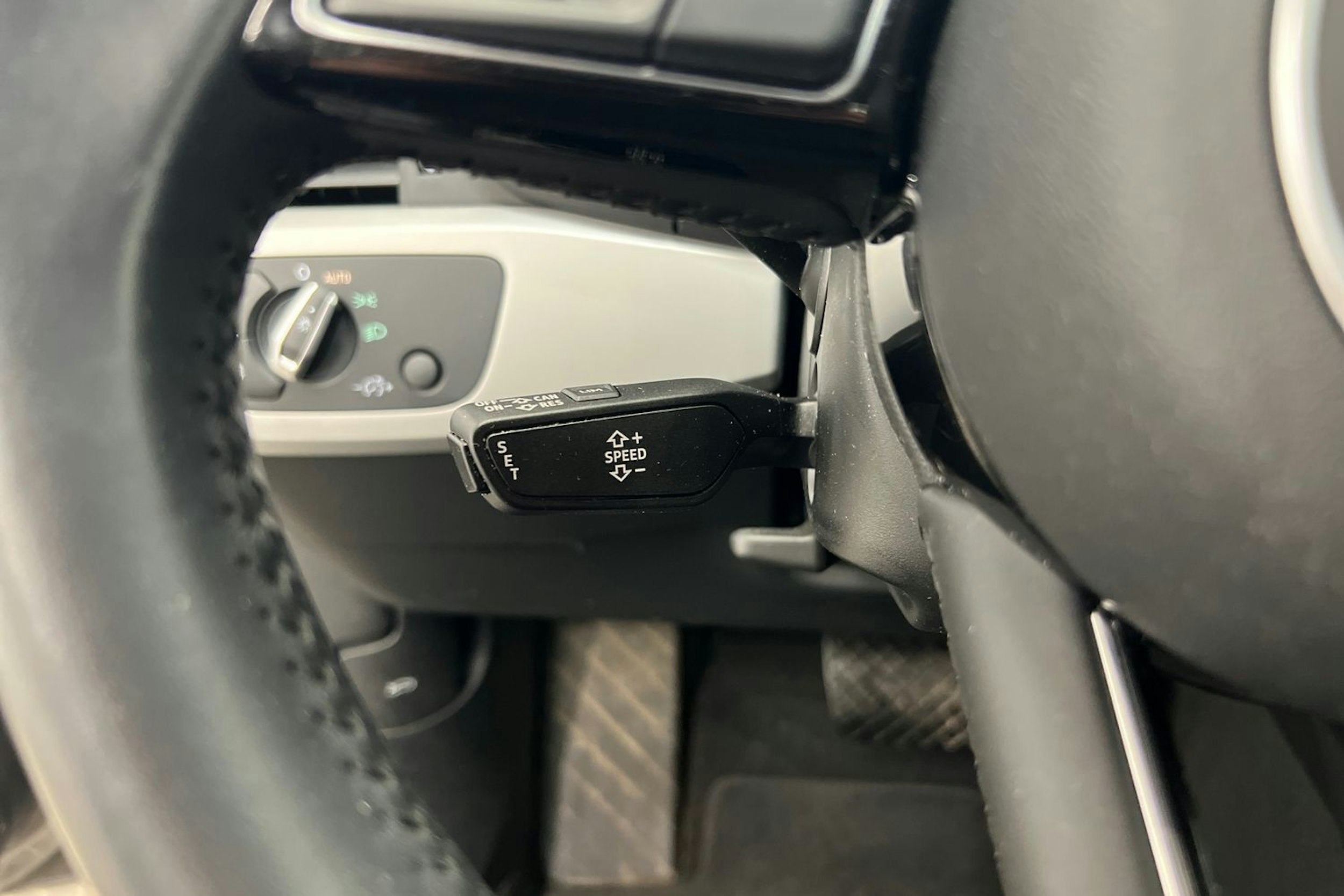 Vihreä Audi A4 2020 kuva 16.