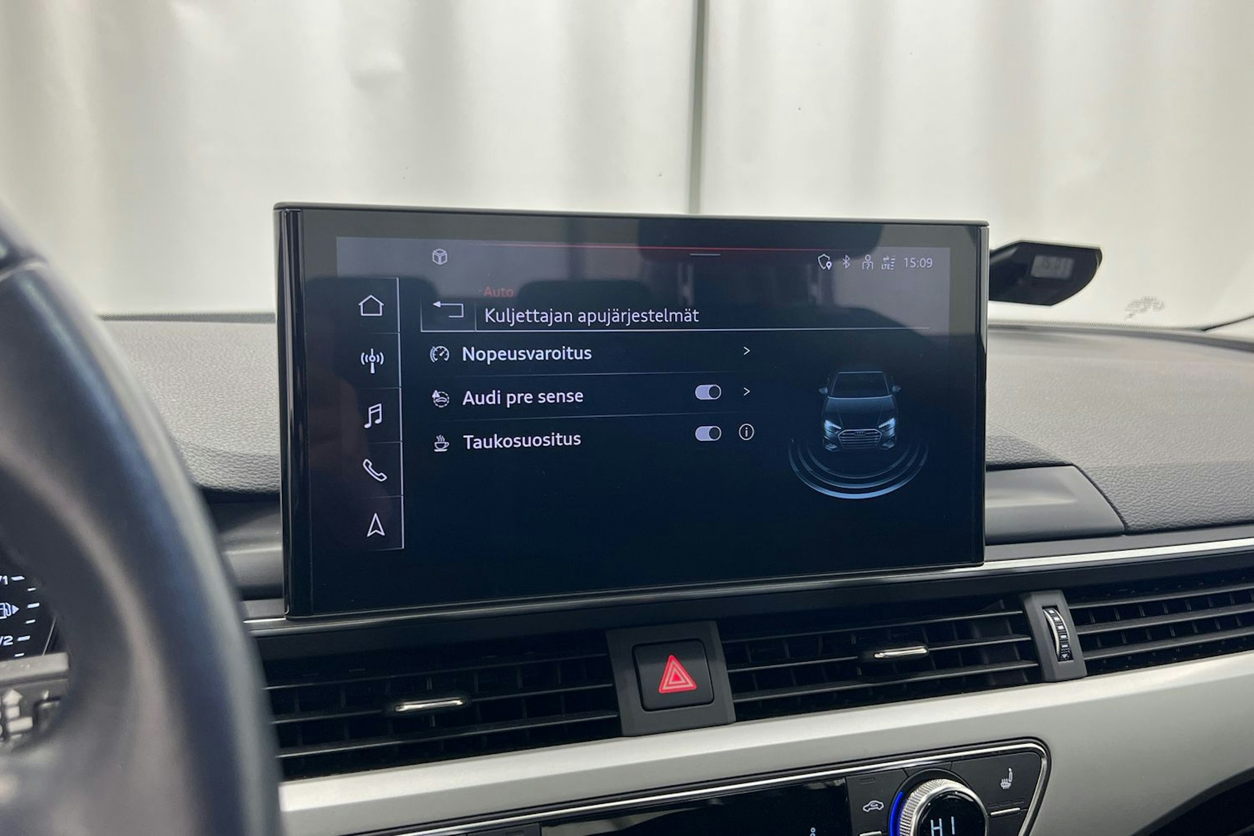 Vihreä Audi A4 2020 kuva 22.