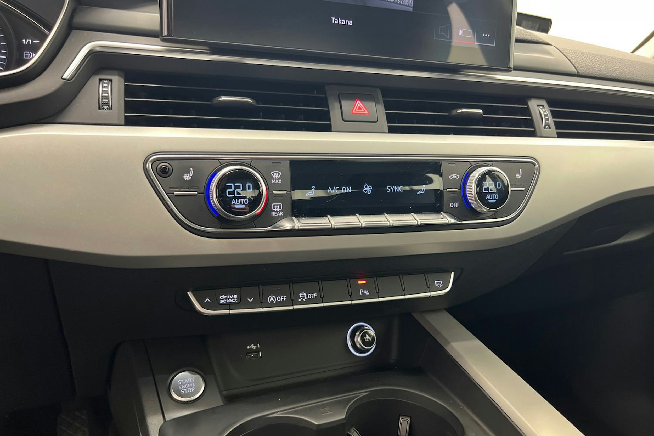 Vihreä Audi A4 2020 kuva 24.