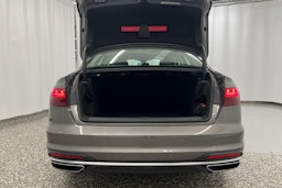 Vihreä Audi A4 2020 kuva 27.