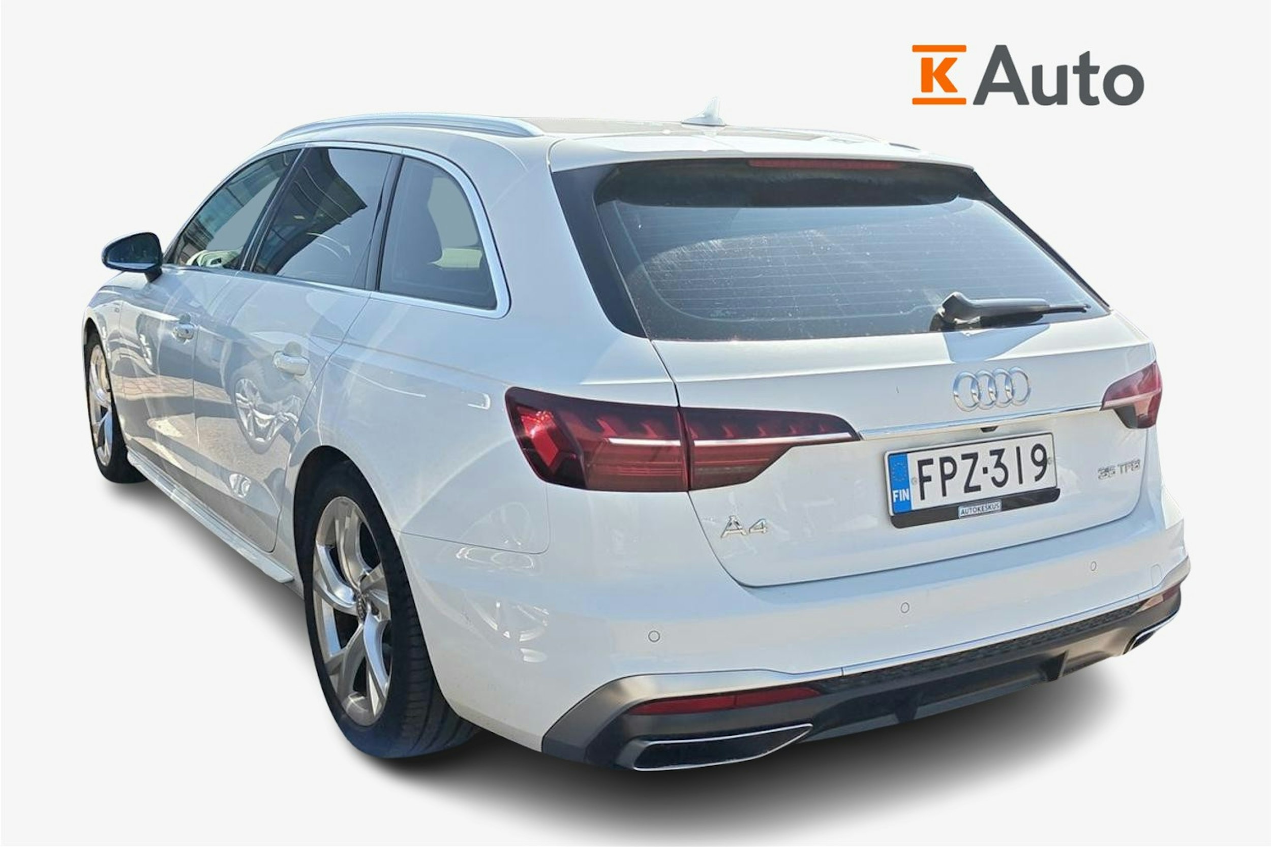 valkoinen Audi A4 2020 kuva 2.