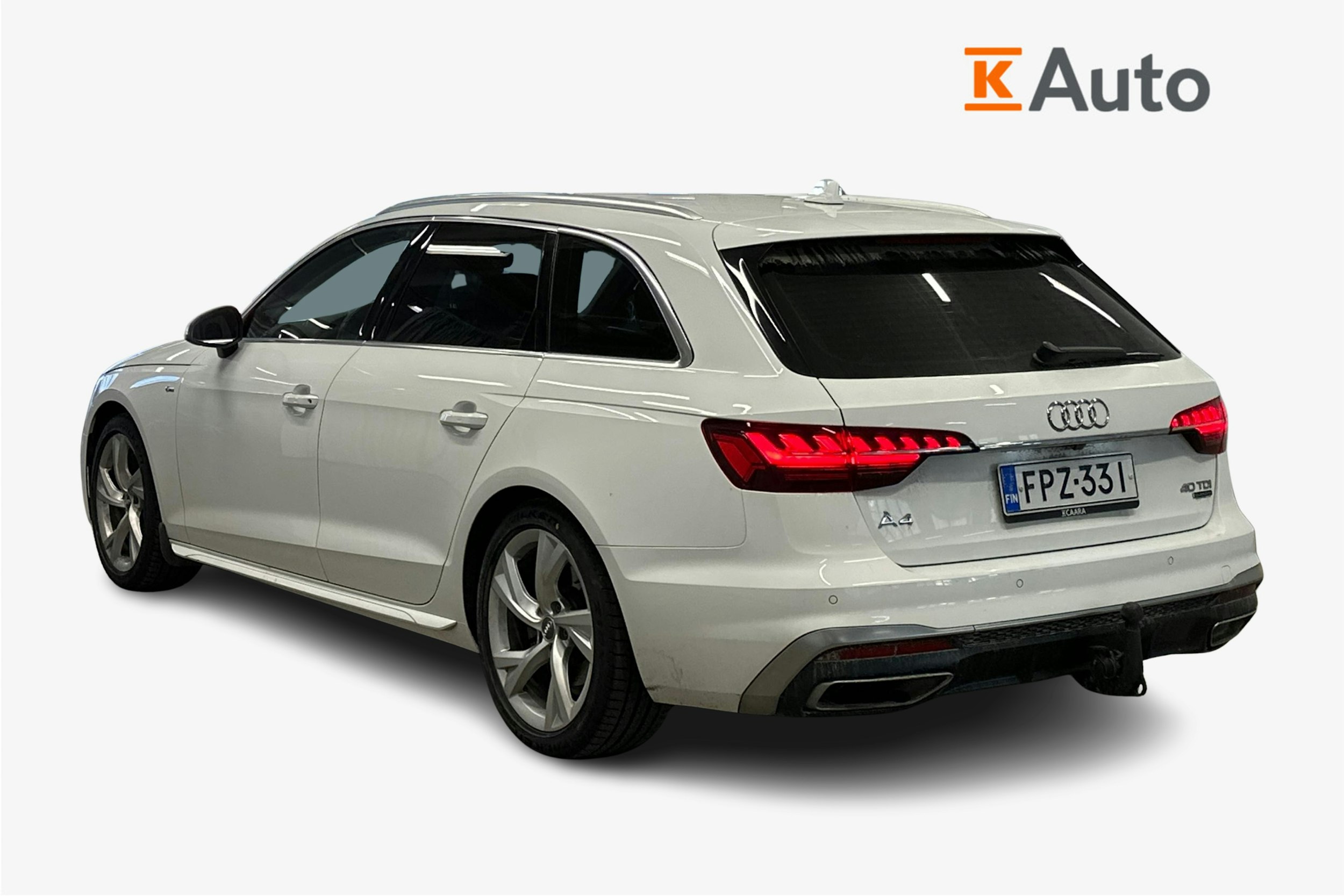 valkoinen Audi A4 2020 kuva 2.