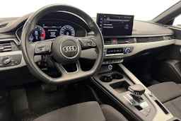 Valkoinen Audi A4 2020 kuva 8.