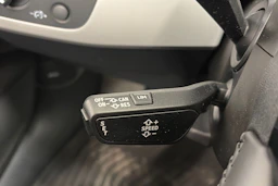 Valkoinen Audi A4 2020 kuva 22.