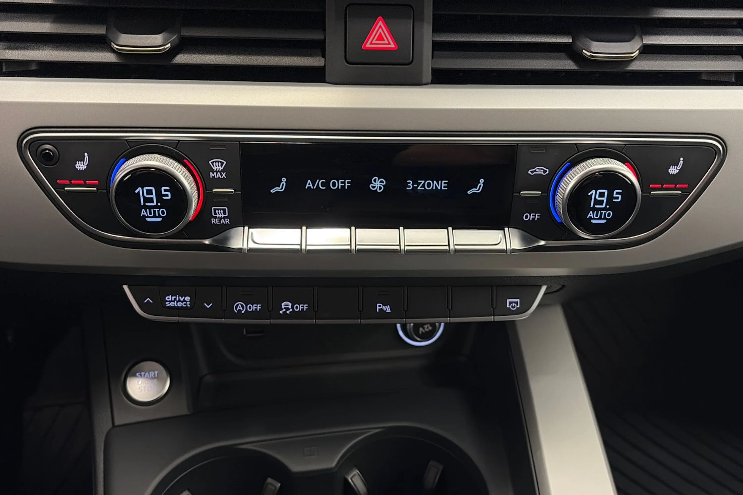 Valkoinen Audi A4 2020 kuva 28.