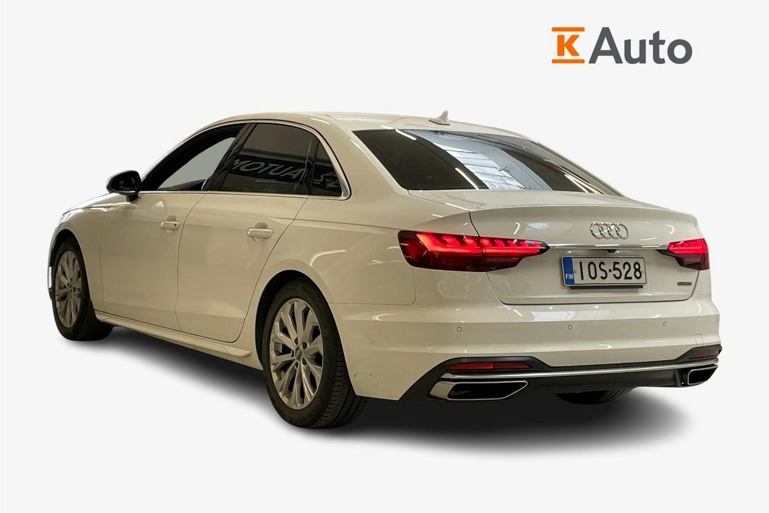 valkoinen Audi A4 2020 kuva 2.