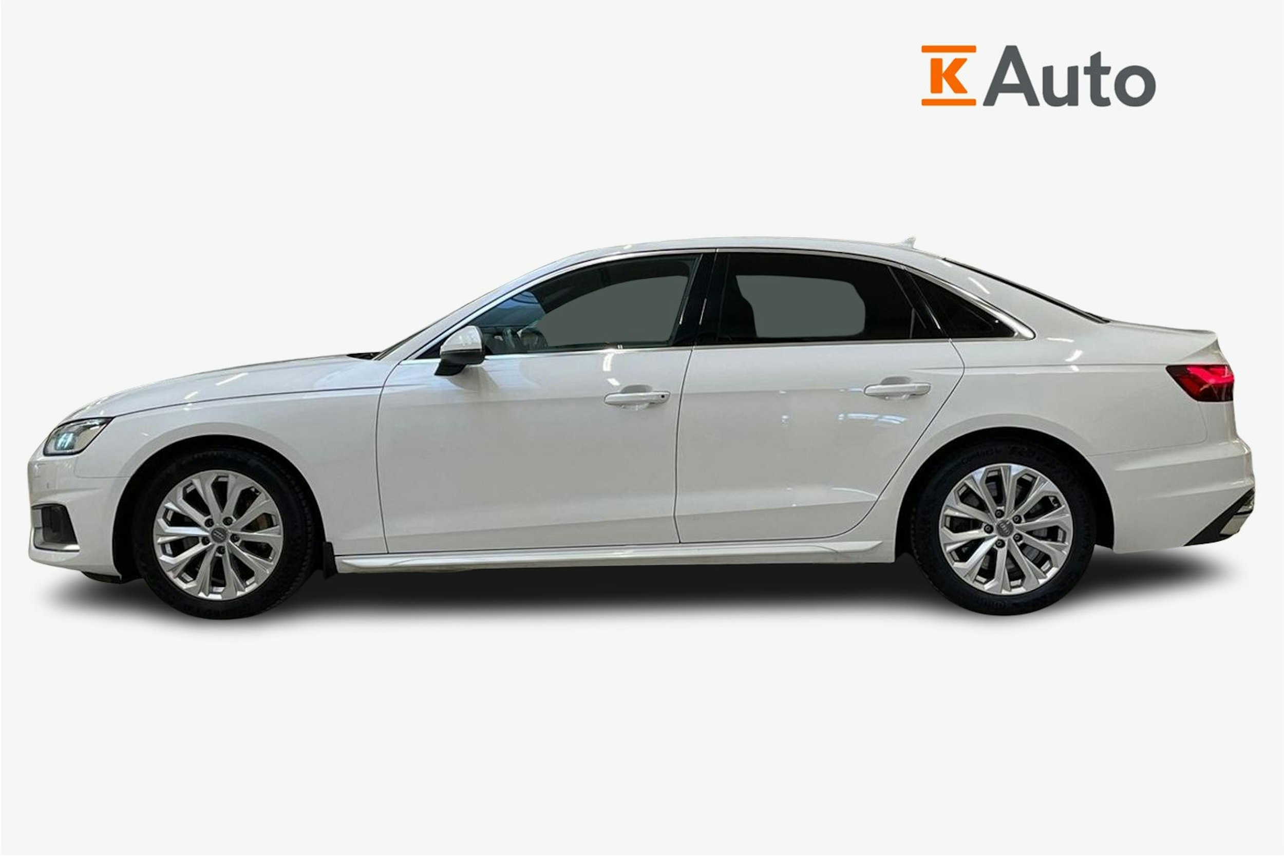valkoinen Audi A4 2020 kuva 5.