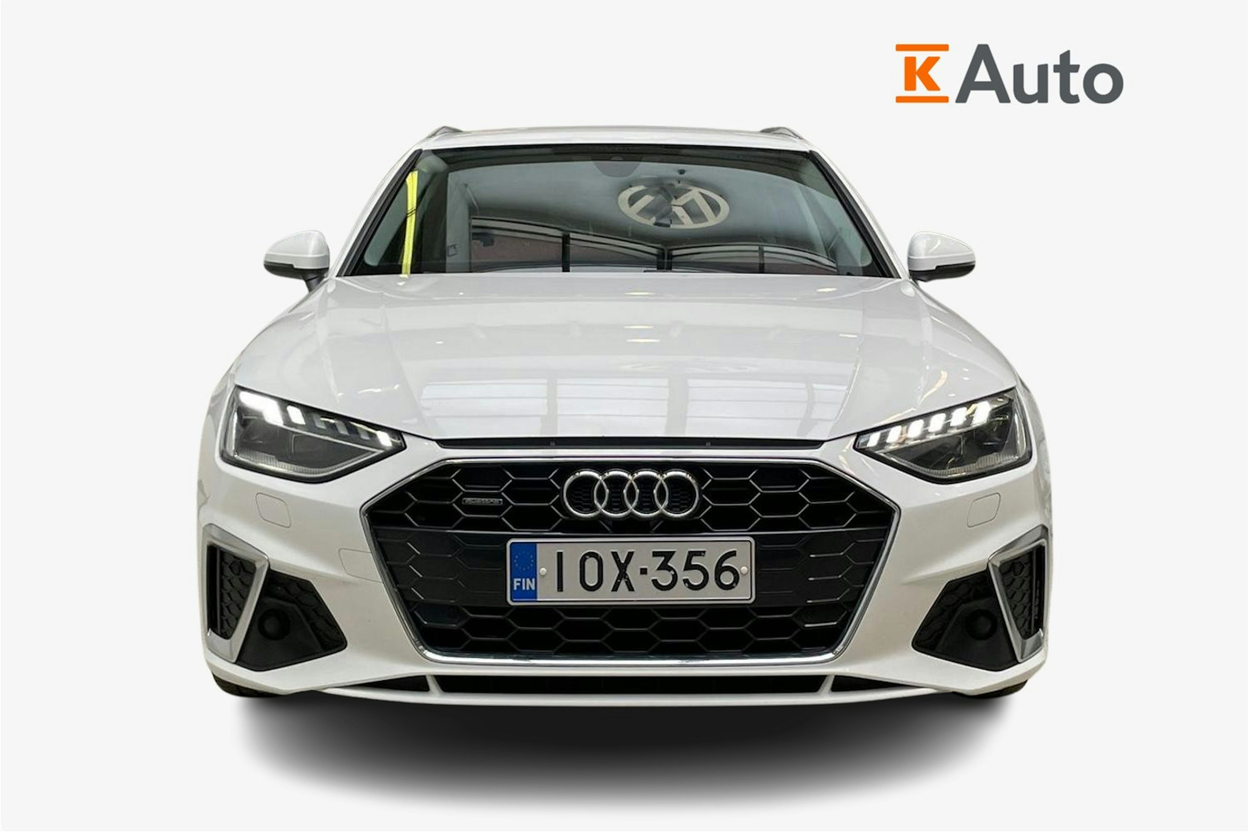 valkoinen Audi A4 2020 kuva 5.