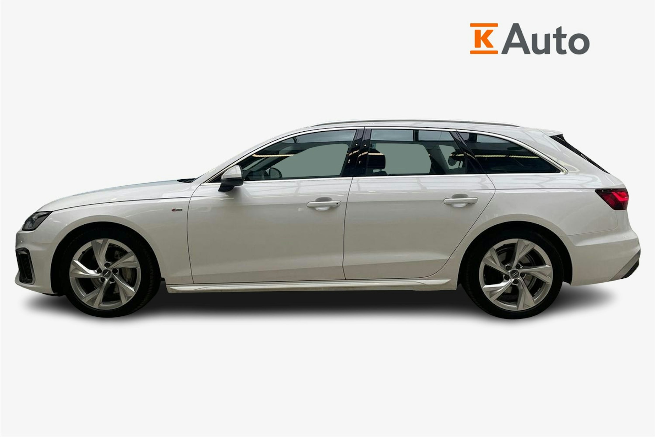 valkoinen Audi A4 2020 kuva 6.