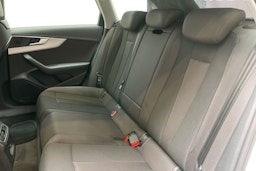 valkoinen Audi A4 2020 kuva 10.