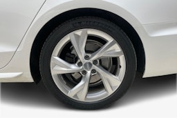 valkoinen Audi A4 2020 kuva 11.