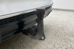 valkoinen Audi A4 2020 kuva 18.