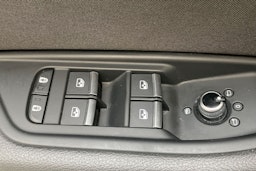 valkoinen Audi A4 2020 kuva 20.