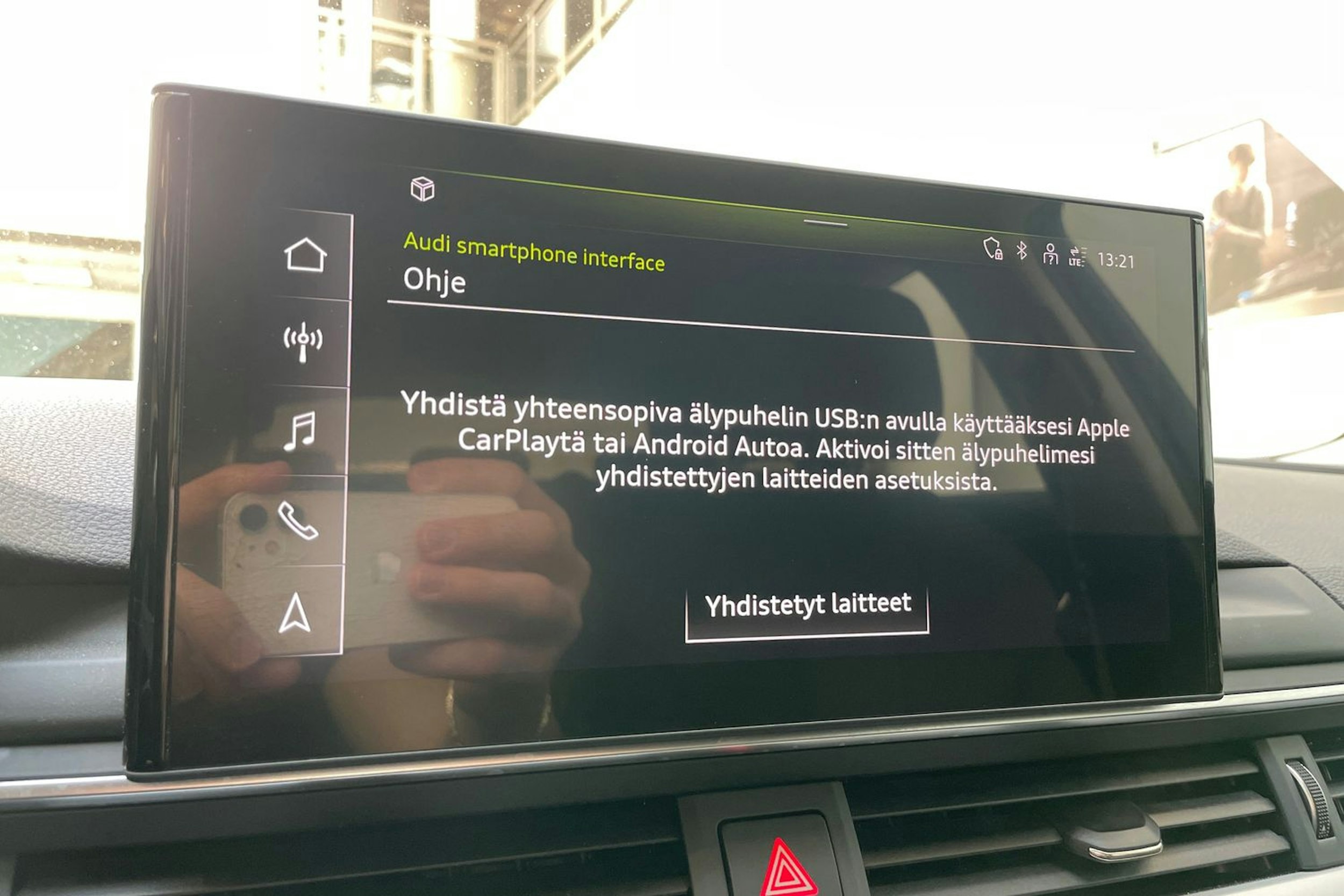 musta Audi A4 2020 kuva 27.