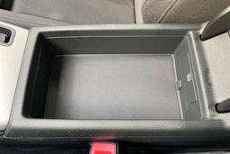 musta Audi A4 2020 kuva 32.