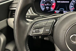 harmaa Audi A4 2020 kuva 18.