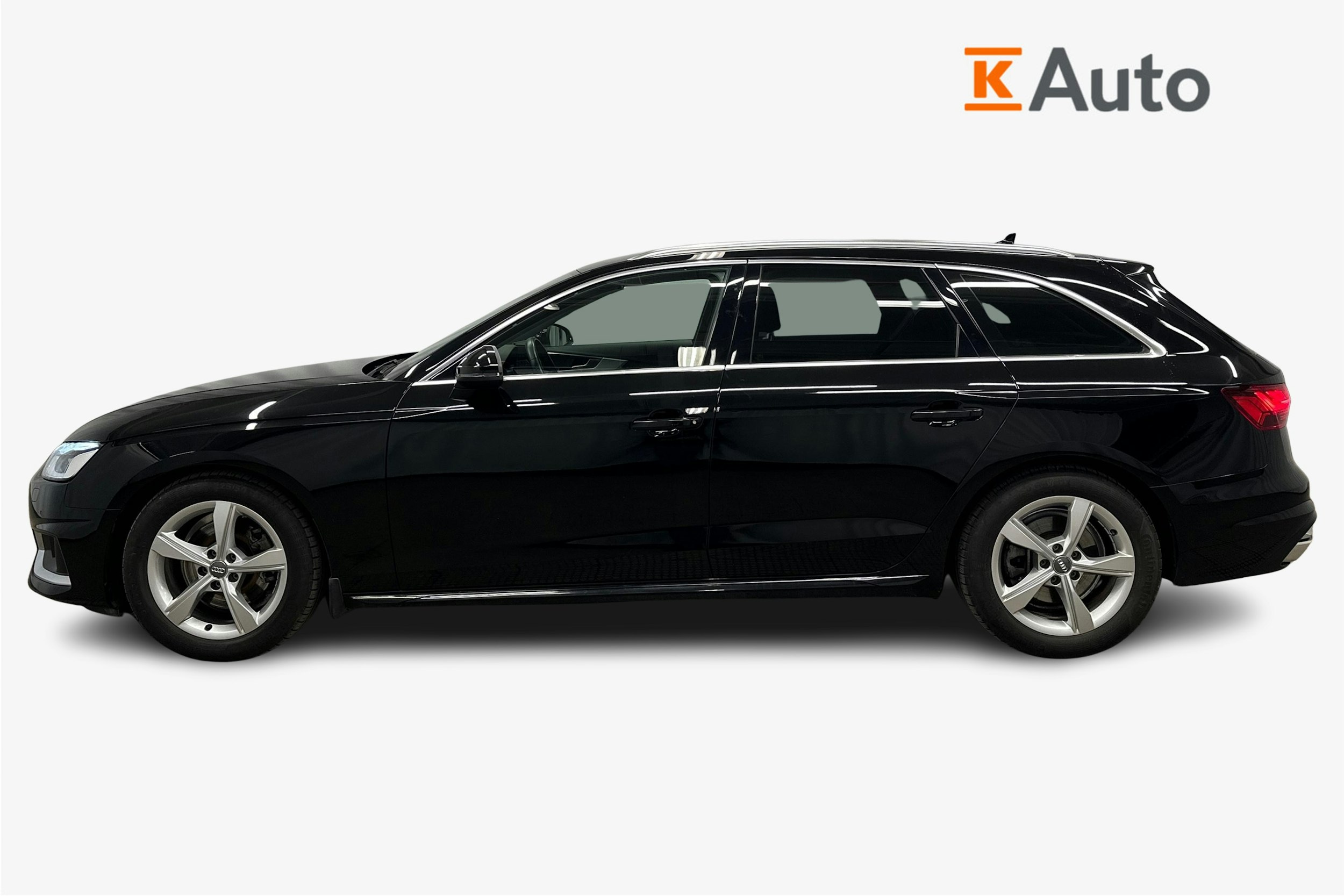 musta Audi A4 2020 kuva 6.