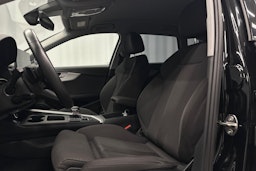 musta Audi A4 2020 kuva 17.