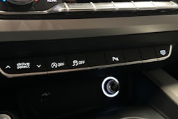 musta Audi A4 2020 kuva 23.