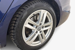 Sininen Audi A4 2020 kuva 11.