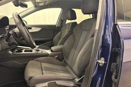 Sininen Audi A4 2020 kuva 22.