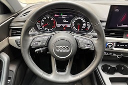 hopea Audi A4 2020 kuva 16.