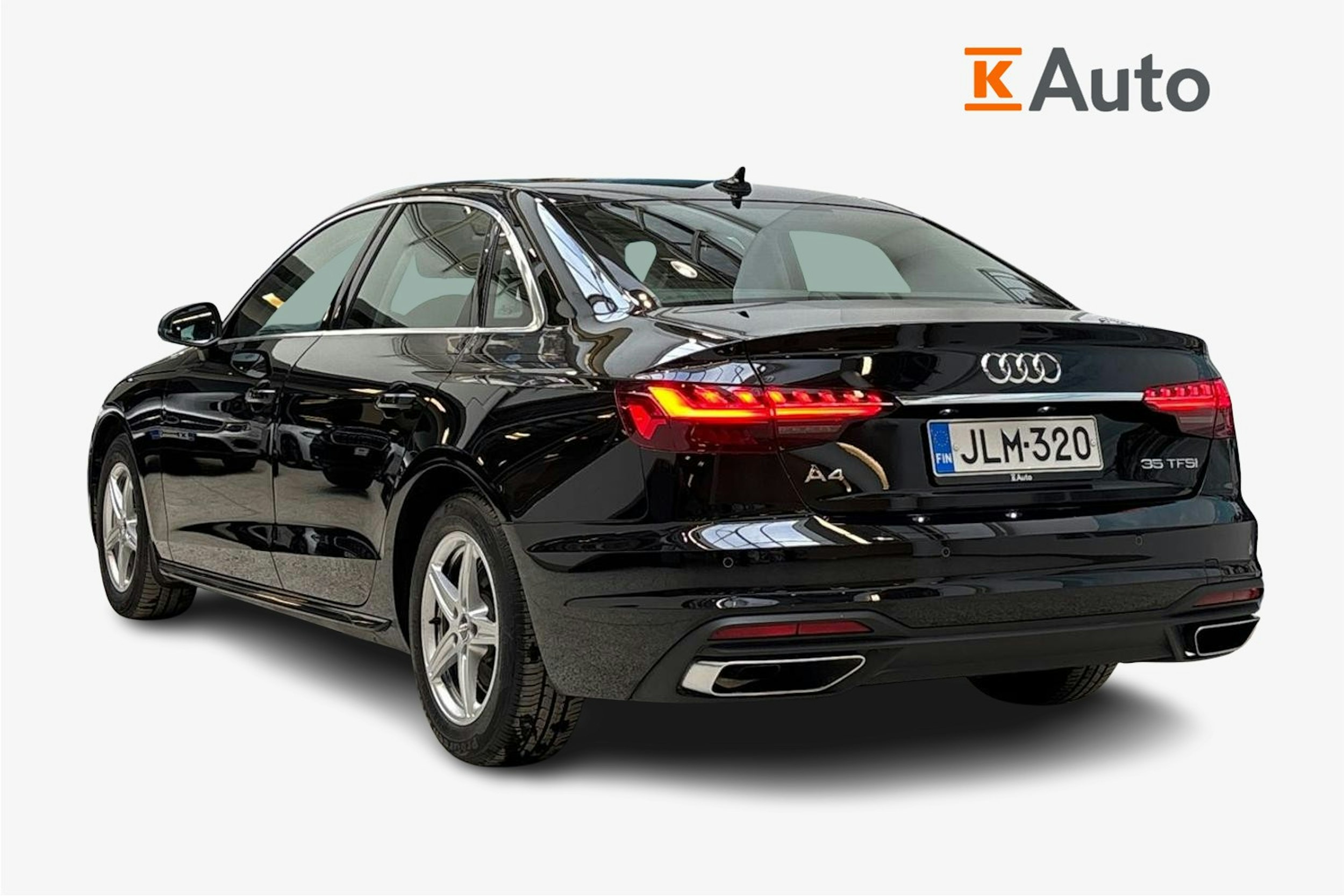 musta Audi A4 2020 kuva 3.