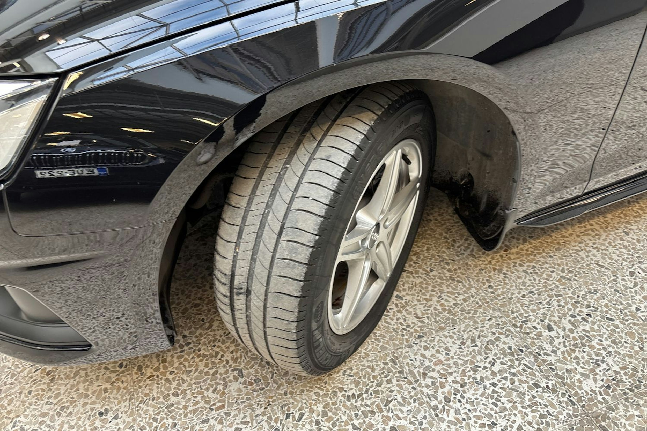 musta Audi A4 2020 kuva 14.