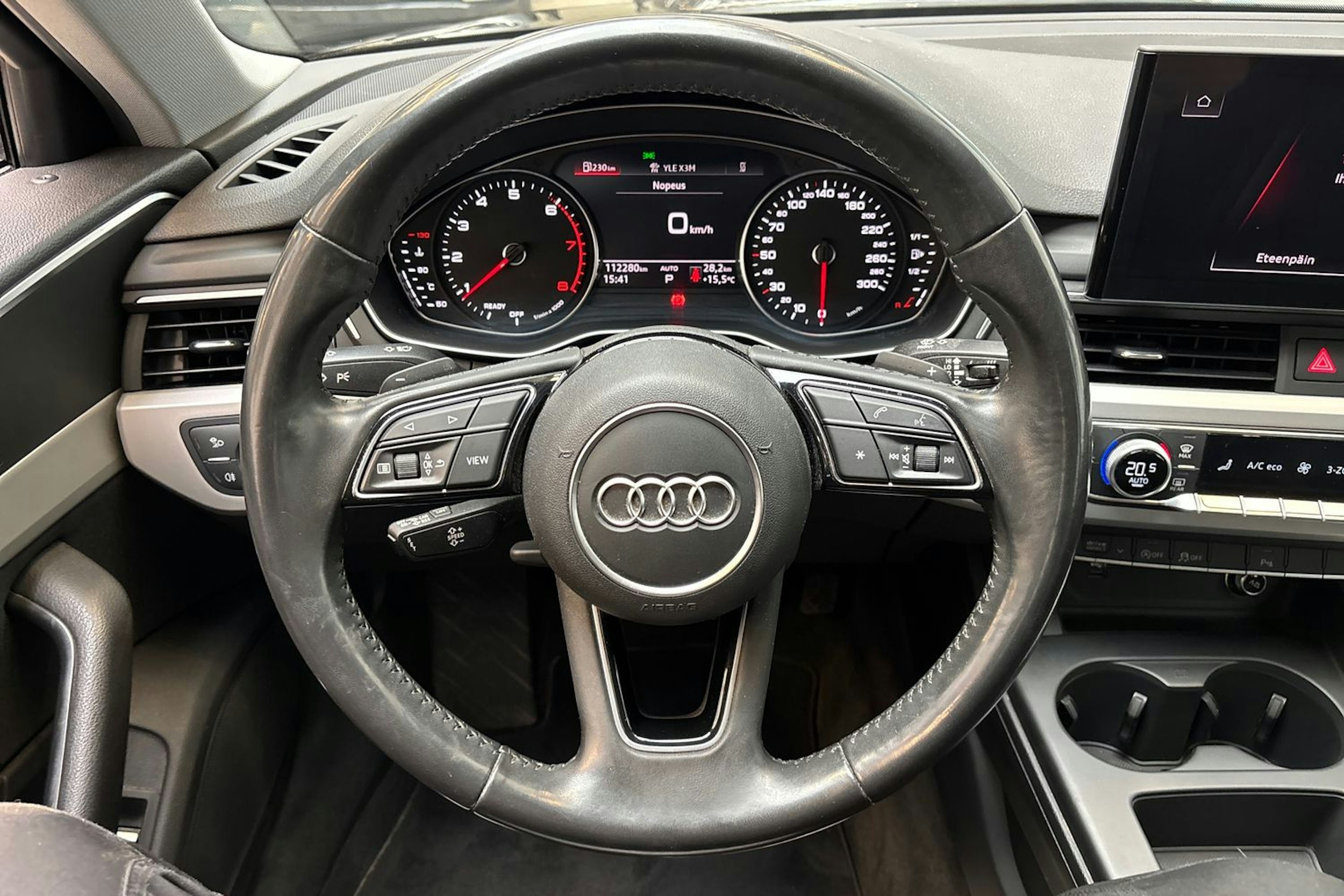 musta Audi A4 2020 kuva 21.