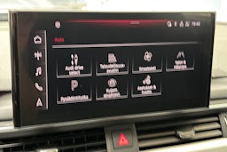 musta Audi A4 2020 kuva 25.